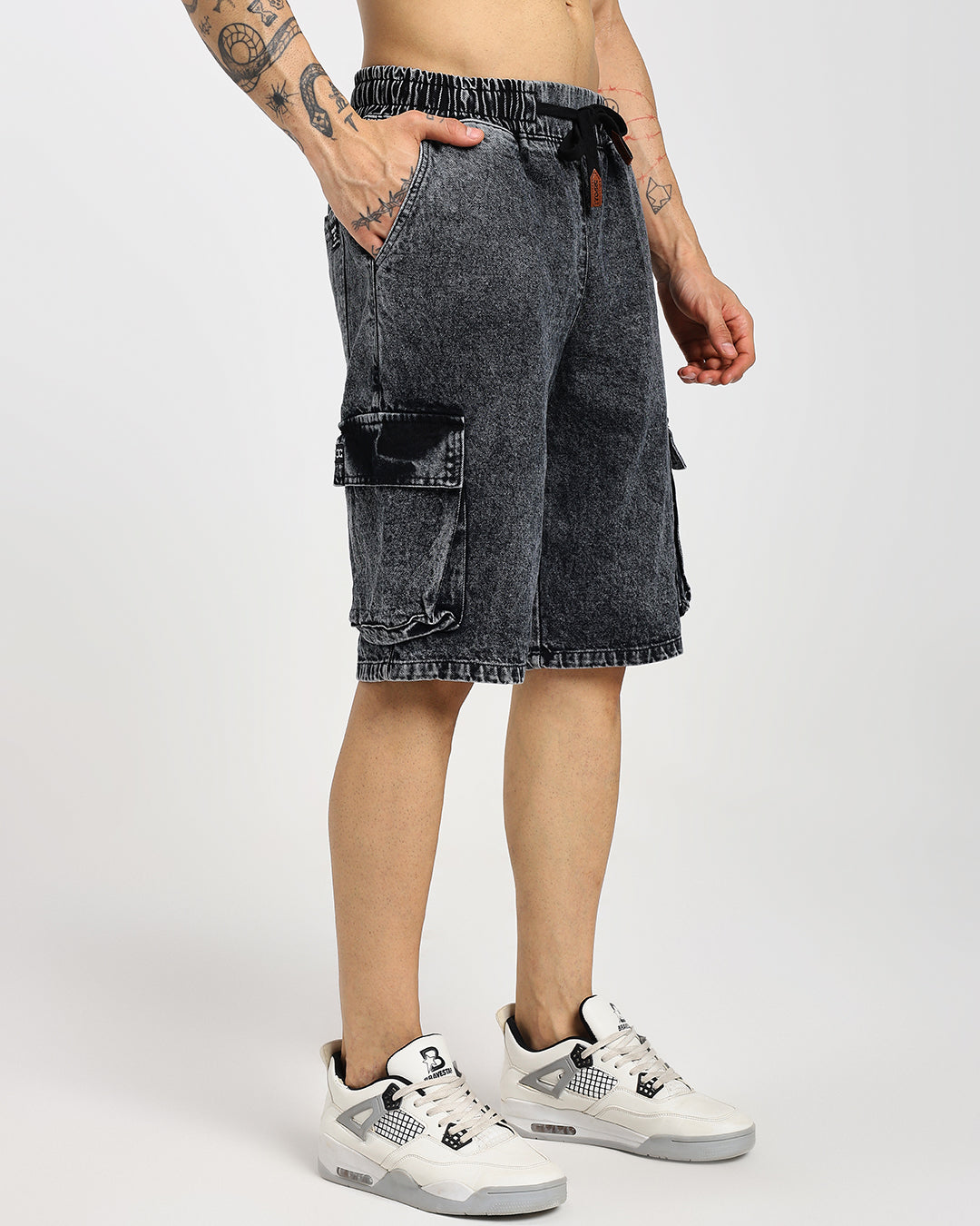 Acid-wash black cargo denim shorts